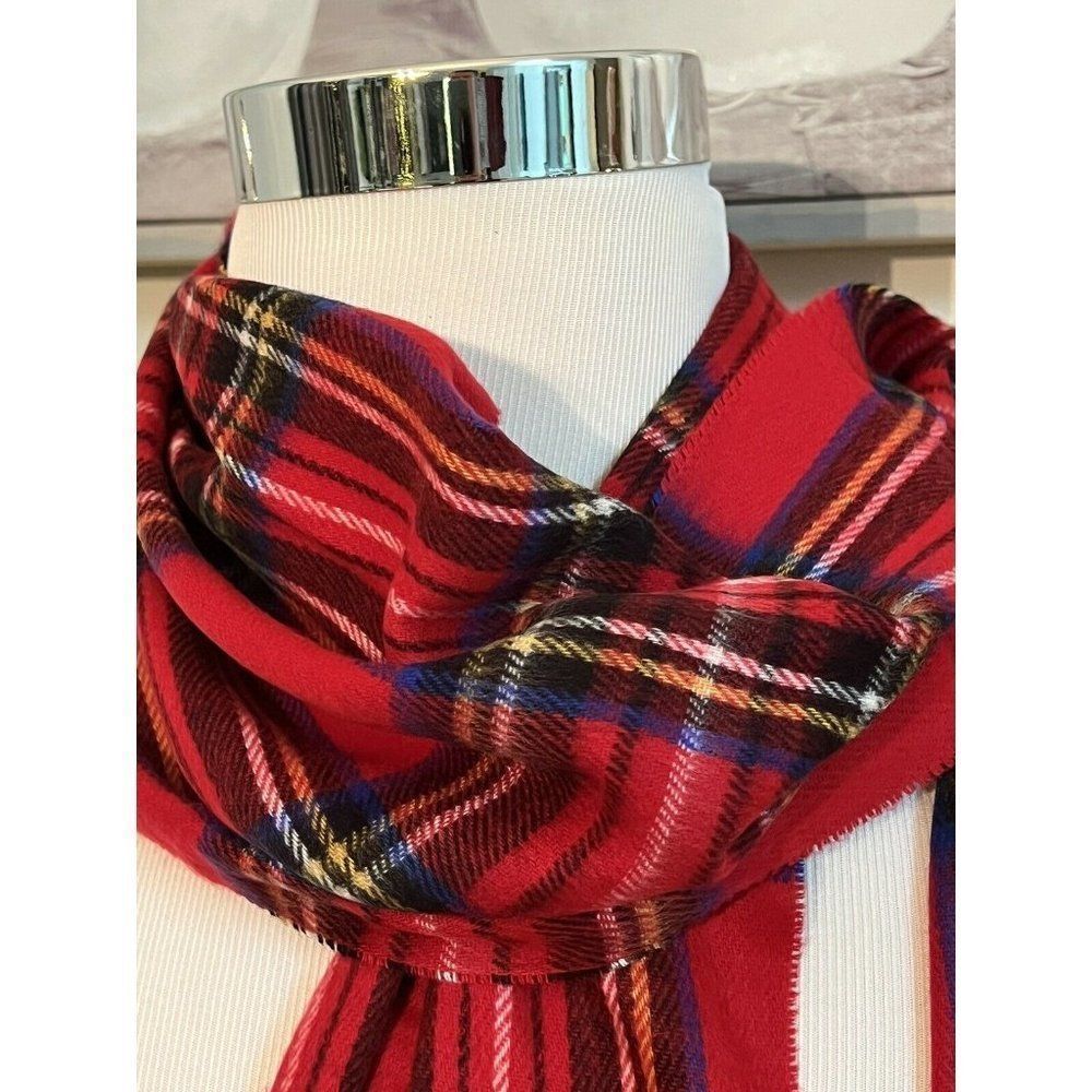 NWT Steve Madden Mid Weight Red Plaid Muffler Scarf - Picture 4 of 6